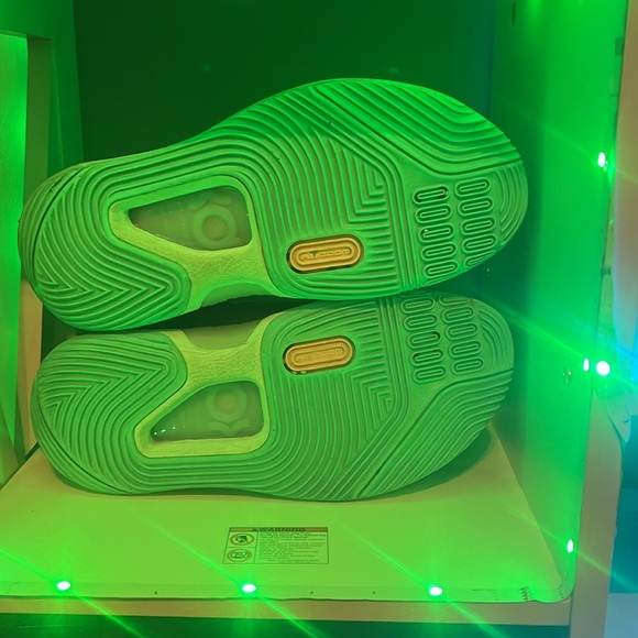 Nike, KD 14 white black. Size 7 - Picture 4 of 8